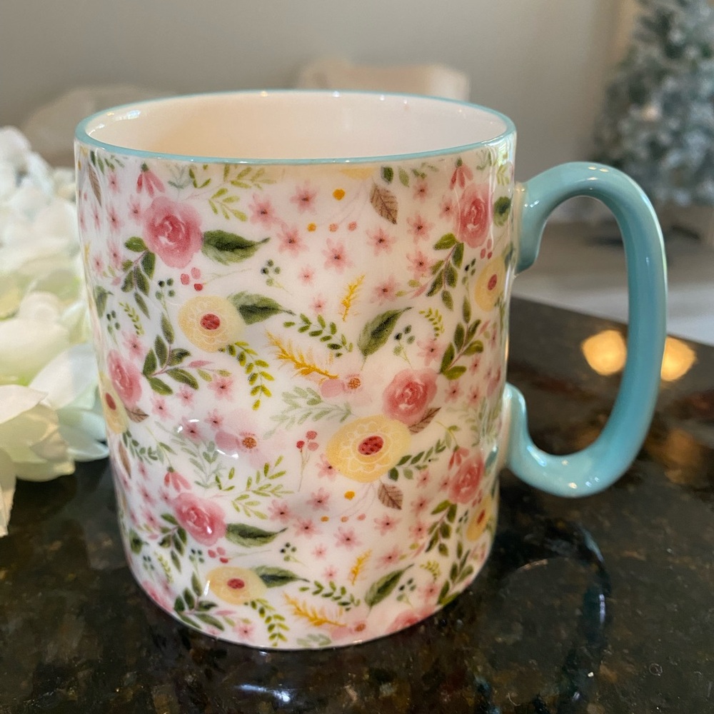 Artisan Collection Floral Mug